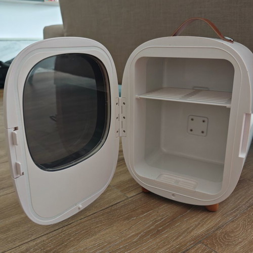Baseus Mini Fridge used with minor scratches