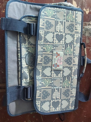 School bag new with option to use as backpack or messenger bag