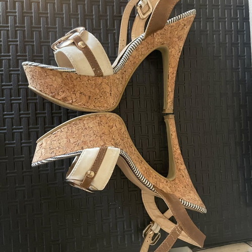 Platform sandals size 36 like new, white and beige with ankle strap
