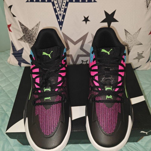 Puma Dagger basketball shoes new, black with fuchsia and blue details