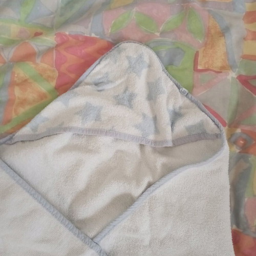 Newborn bathrobe 100% cotton like new