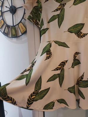 Skater dress white with leaf pattern like new, sizes M and L