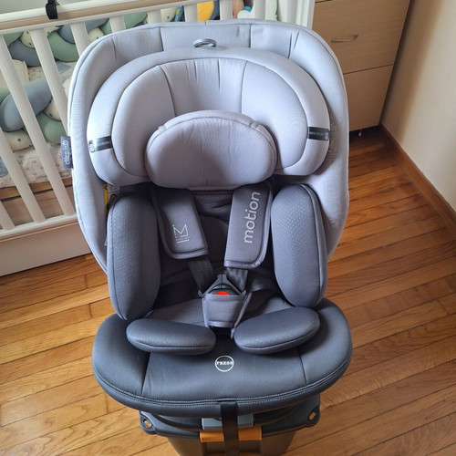 Chipolino Motion i-Size car seat with Isofix, granite
