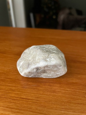 White quartz new with clear appearance and crystal shine