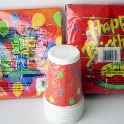 Vintage 90's Happy Birthday party set 40 napkins 8 cups Decorata new