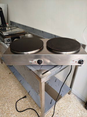 Krampouz double electric crepe maker like new 35cm