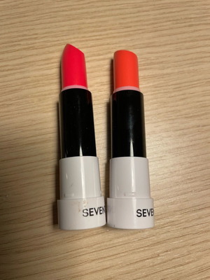 Seventeen lipstick set like new with moisturizing creamy texture