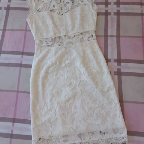 White fitted lace dress new with minor defect