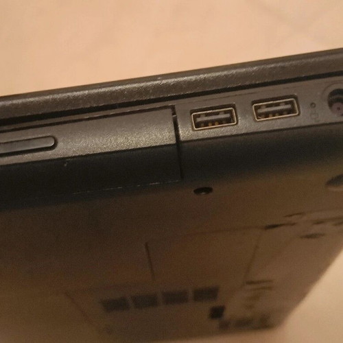 Compaq CQ58-200EV laptop like new with 15.6" screen and Windows 7