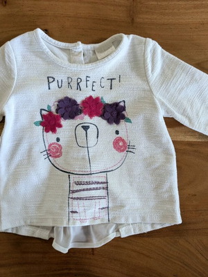 Long-sleeve shirt with cat 6-9 months like new