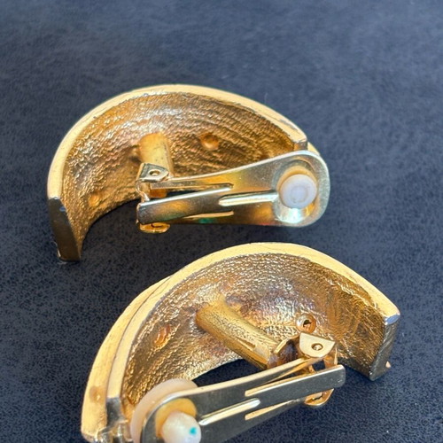 Vintage clips earrings like new, gold-colored