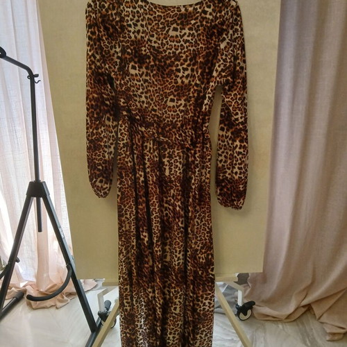 Maxi leopard dress with V-neck and slit, like new, ASOS