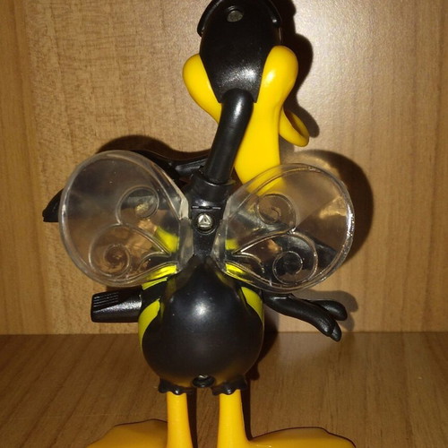 KFC Looney Tunes Daffy Duck figure 2021 like new with movement mechanism