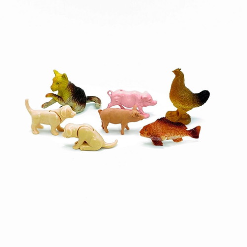 Vintage animal figures 7 pieces like new