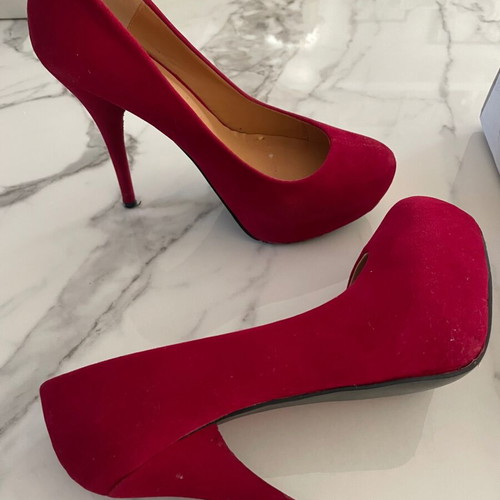Bordeaux suede pumps size 39 like new
