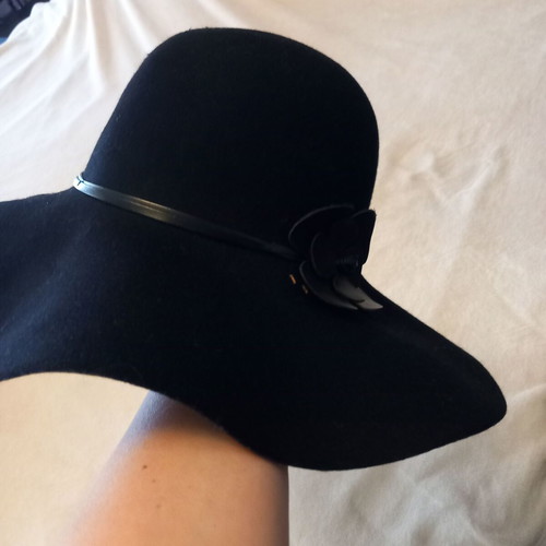 Fullah Sugah wool hat new, size L, black