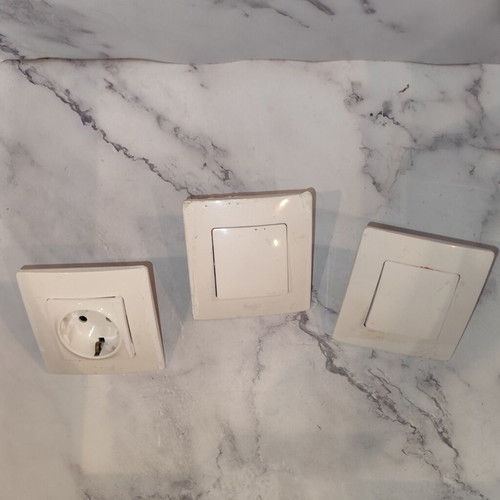 Legrand electrical set used, 3 pieces, white
