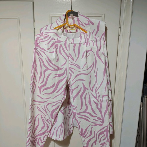 Women's set size 42 unused summer white pink