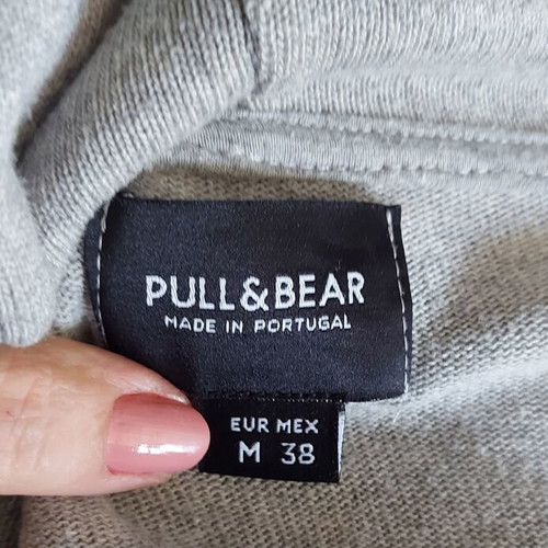 Γυναικεία ζακέτα με κουκούλα Pull & Bear μεταχειρισμένη, μεγέθη M έως XL, γκρι