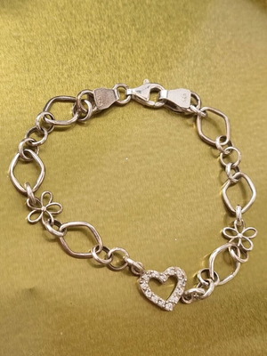 Silver Heart Bracelet 925 like new with zirconia