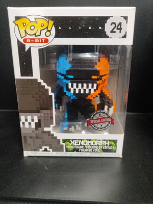 Funko Pop 8-Bit Alien 24 Xenomorph Special Edition like new