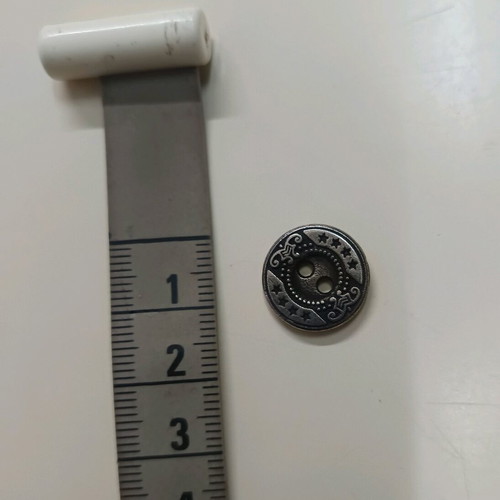 Vintage buttons in three beautiful designs like new