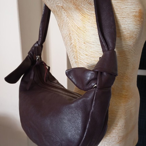 Blumarine vintage shoulder bag leather, like new, brown