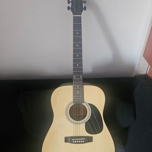 Acoustic guitar Granite A6 - 9N like new with pick and case