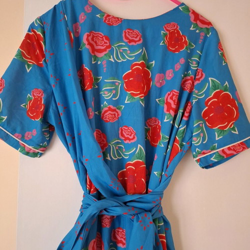 Karavan maxi floral dress like new, size small, blue and red