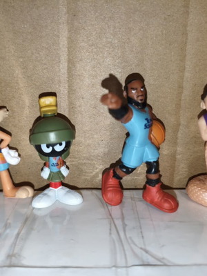 Looney Tunes Space Jam figures used
