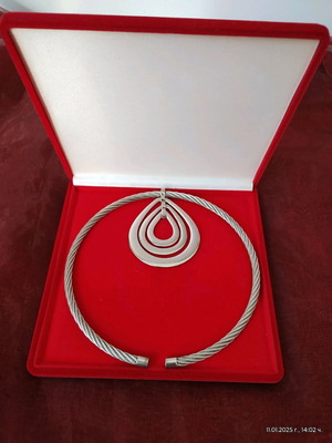 Necklace made of base metal like new, silver color, with velvet red gift box