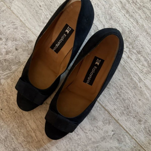 Kalogirou suede pumps, size 37, black