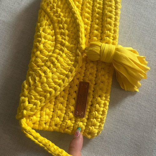 Handmade knitted clutch bag yellow with magnetic clasp