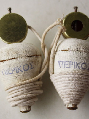 Σβούρες Πιερίκος ξύλινες, παλιές, σετ 2, καινούργιο