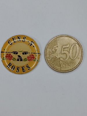 Guns N' Roses pin badge