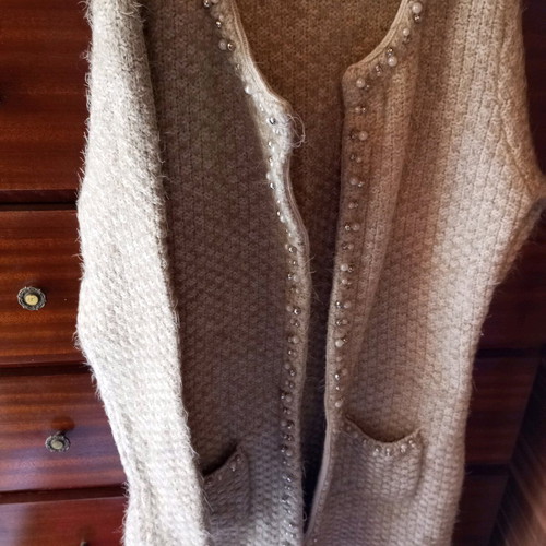 Women's cardigan like new, beige with details