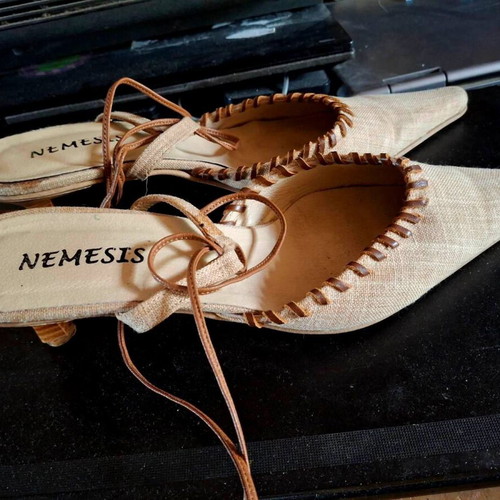 Vintage Y2K Nemesis mules size 39, like new, beige and brown