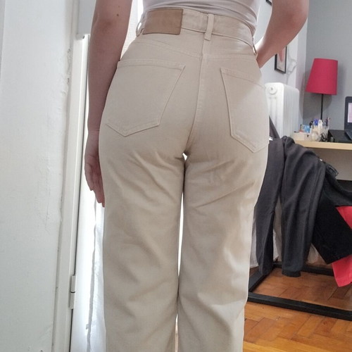 Pull & Bear beige high-waist jeans like new, straight fit, size XXS