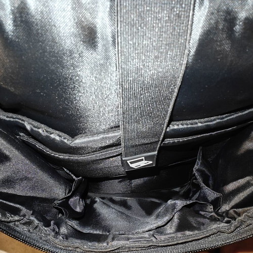 Ozuko Backpack 23.5lt waterproof, like new, black