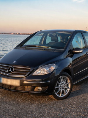 Mercedes-Benz A 170 Classic 2005 used, petrol/LPG, manual, metallic black
