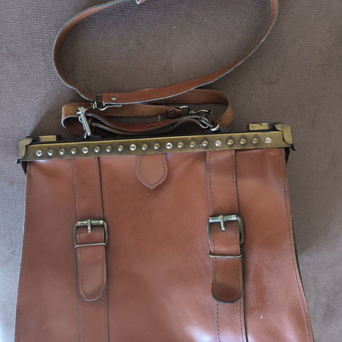 Leather crossbody bag like new, brown, vintage style