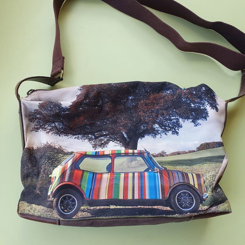 Paul Smith crossbody bag used, colorful, zipper damaged