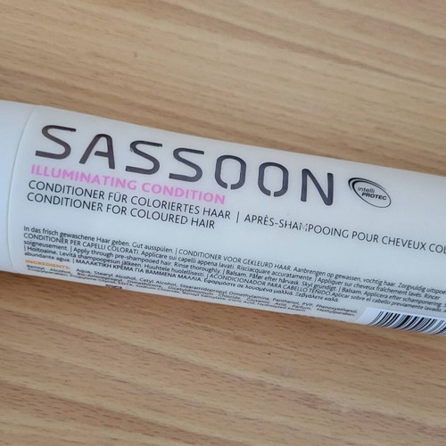 Sassoon professional illuminating conditioner for coloured hair 250ml new