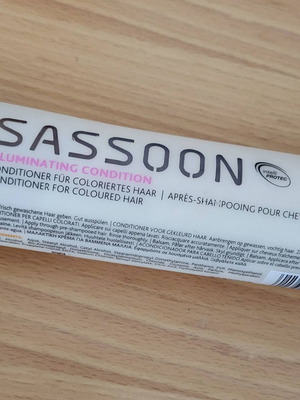 Sassoon professional illuminating conditioner for coloured hair 250ml new