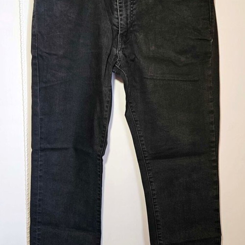 Levi's men's jeans, size M, black