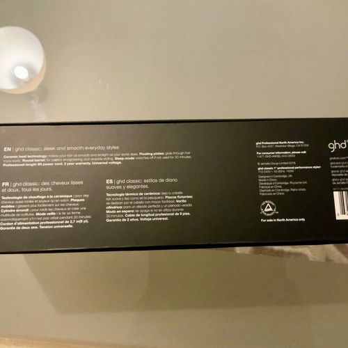 GHD Classic Professional Styler hair straightener like new