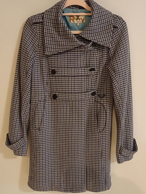 Roxy women's checked coat size small like new