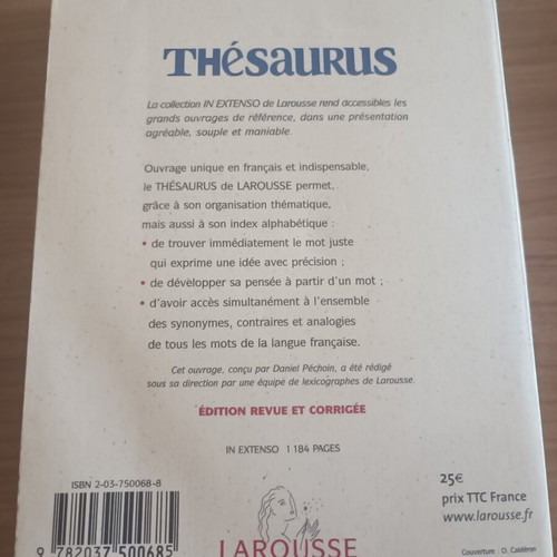 Larousse Dictionnaire Analogique and Thésaurus French dictionaries used
