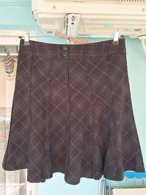 Esprit women's pleated check skirt like new, size 34