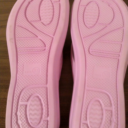 Women's flip-flops size 38 new, pink and comfortable